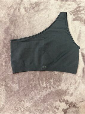 One shoulder set active sports bra in size L